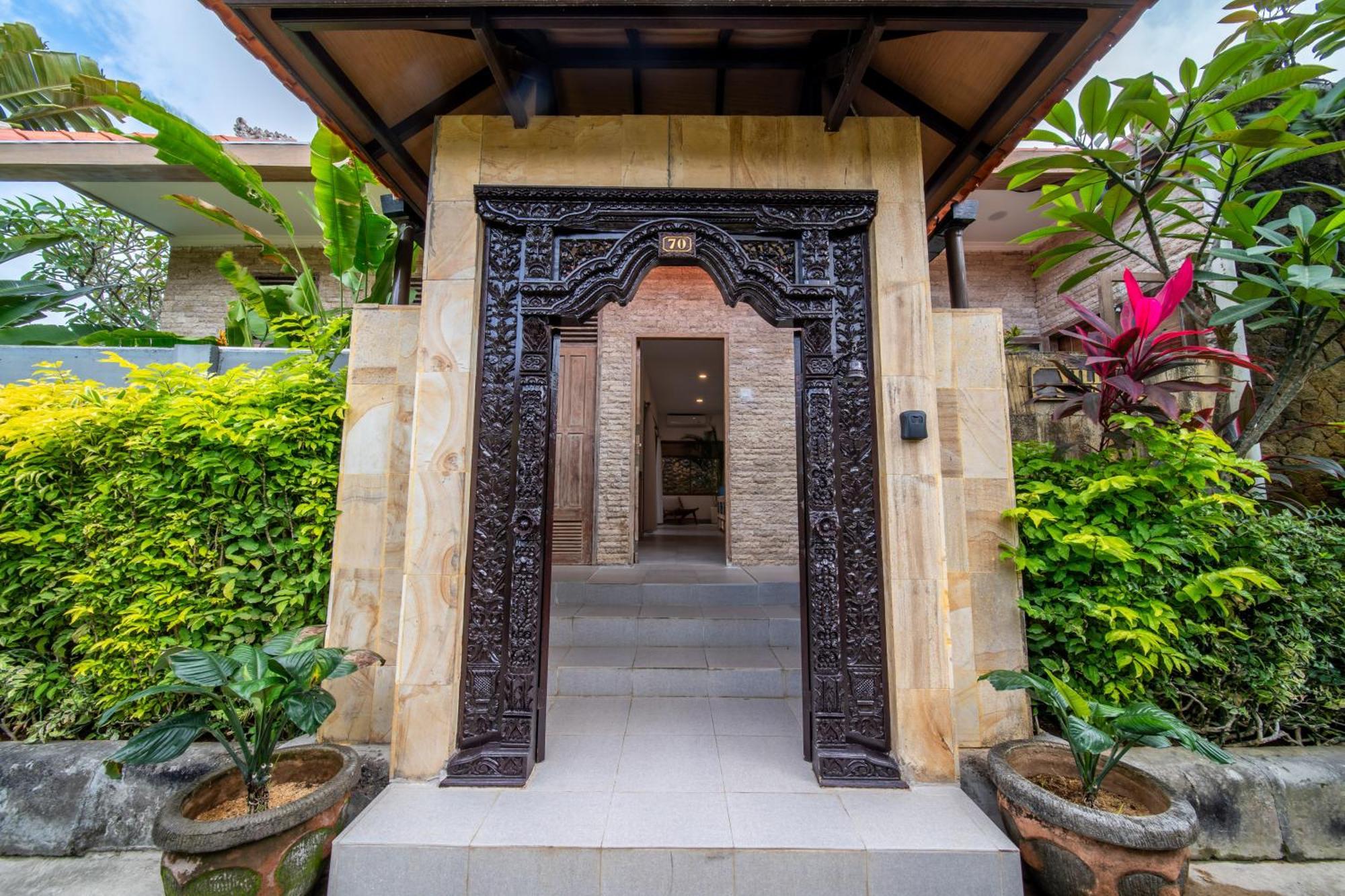 Tropical Villa Senang Uluwatu Exterior foto